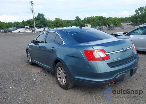 2010 Ford Taurus Se z USA, uszkodzony, nr VIN 1FAHP2DW5AG111408